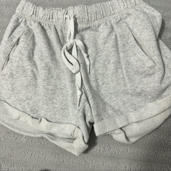 victoria secret pink shorts - Picture 1 of 3